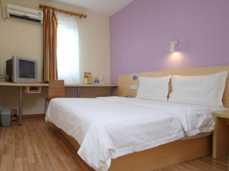 7 Days Inn Guangzhou Jiangtai Rd Metro Zewnętrze zdjęcie